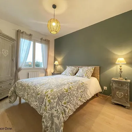 Maison Moderne Avec Terrasse, Jardin Et Wifi, Proche Randonnees - Fr-1-497-231 Feriehus